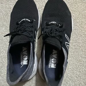 New balance comfy gym shoes